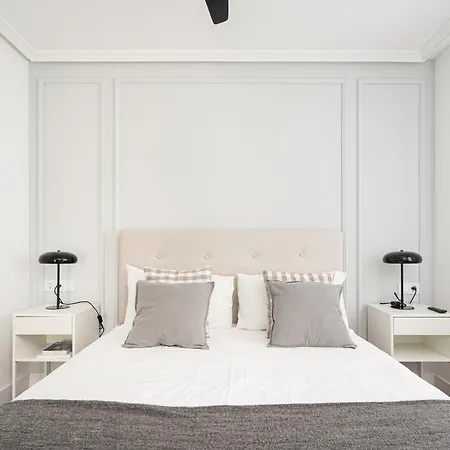 아파트 Helloasturias Oviedo, Un Espacio Luminoso Y Moderno En El Corazon De La Ciudad *