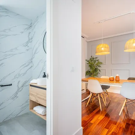 شقة Helloasturias Oviedo, Un Espacio Luminoso Y Moderno En El Corazon De La Ciudad *